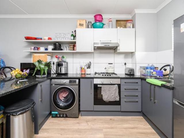 Apartment for sale in Cape Town, Western Cape