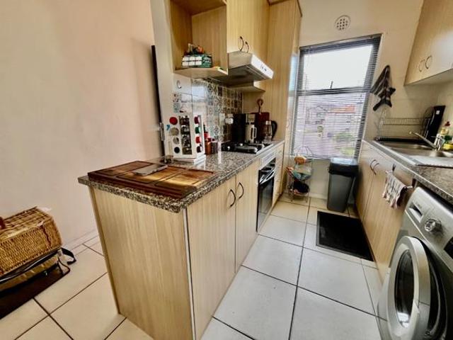 Apartment for sale in Cape Town, Western Cape