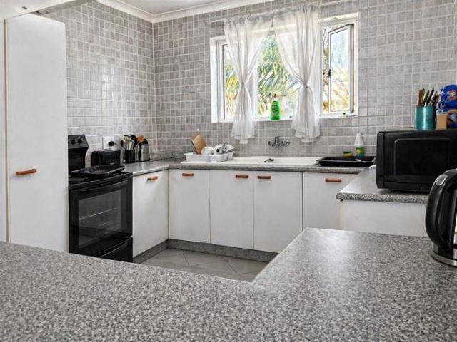 Apartment for sale in Cape St Francis, Eastern Cape