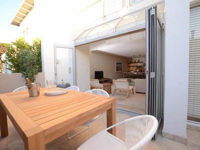 Apartment for rent in Camps Bay, Cape Town