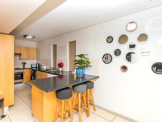 Apartment for sale in Cape Town, Western Cape