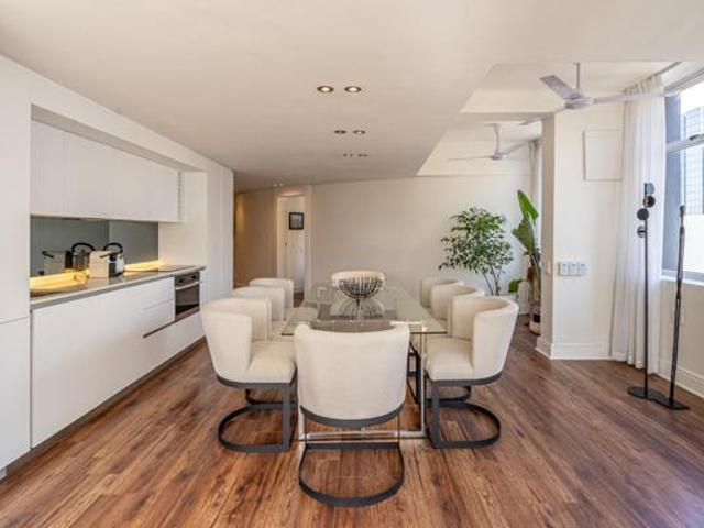 Apartment for sale in Cape Town, Western Cape