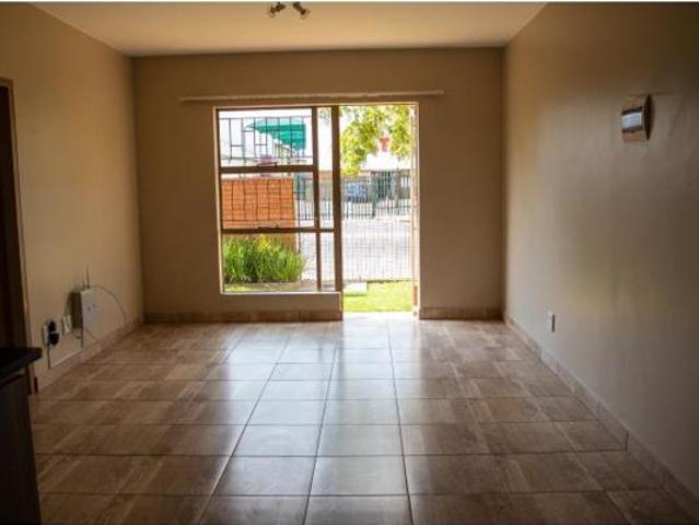 Apartment for rent in Waterkloof, Gauteng