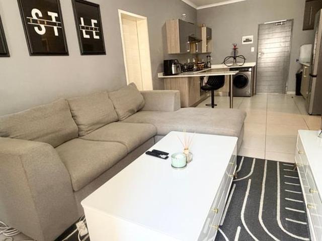 Apartment for sale in Vosloorus, Gauteng
