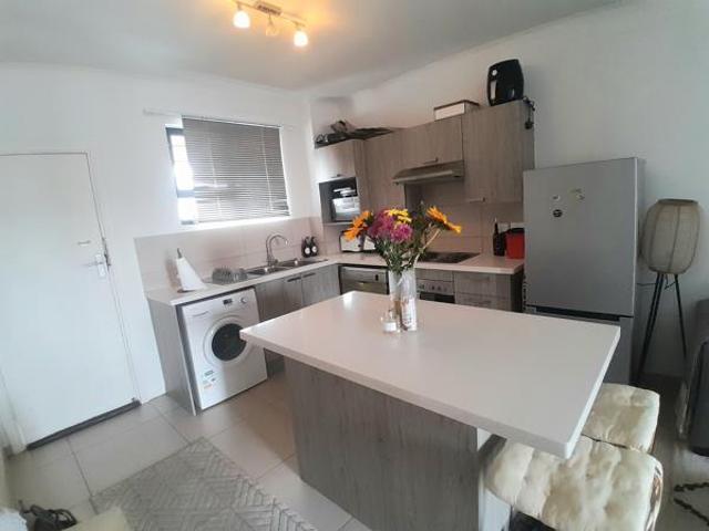 Apartment for sale in Vosloorus, Gauteng