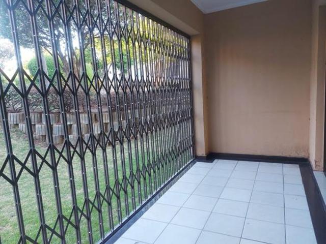 Apartment for sale in Vosloorus, Gauteng