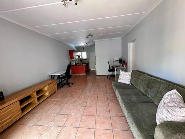 Apartment for sale in Vosloorus, Gauteng