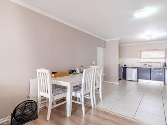 Apartment for sale in Cape Town, Western Cape