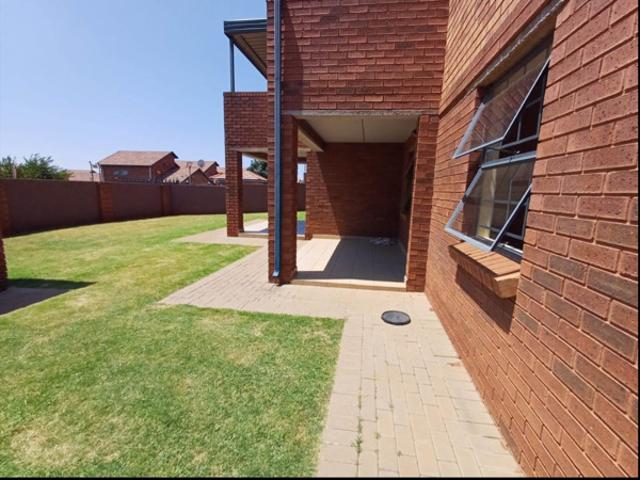 Apartment for rent in Akasia, Gauteng