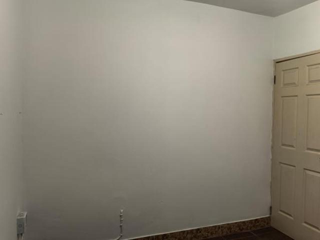 Apartment for rent in Seaview, Kwazulu-natal