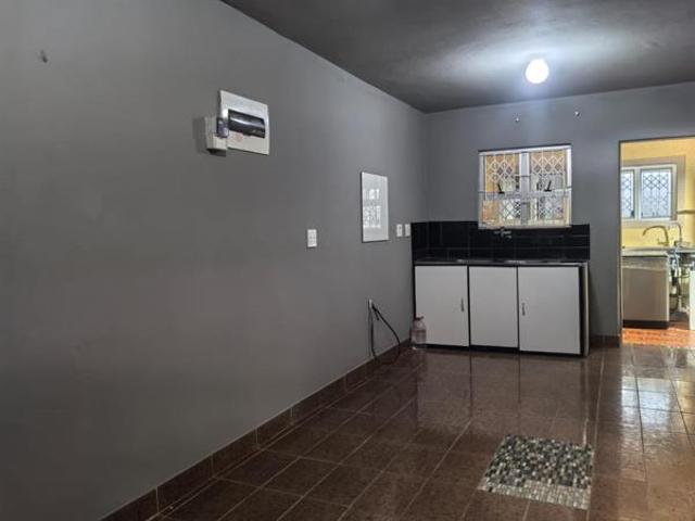 Apartment for rent in Seaview, Kwazulu-natal