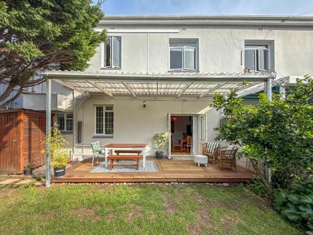 Apartment for sale in Cape Town, Western Cape