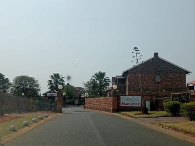 Apartment for sale in Akasia, Gauteng
