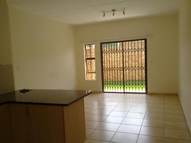 Apartment for rent in Bramley Gardens, Johannesburg