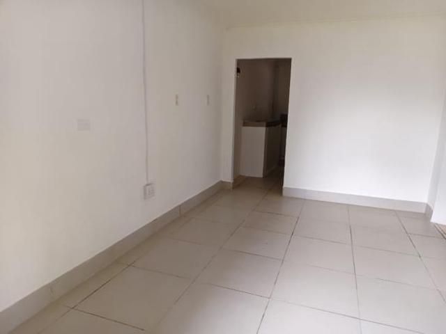 Apartment for rent in Sea-Cow Lake, Durban
