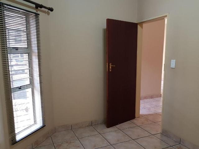 Apartment for sale in Dr Kenneth Kaunda, North West