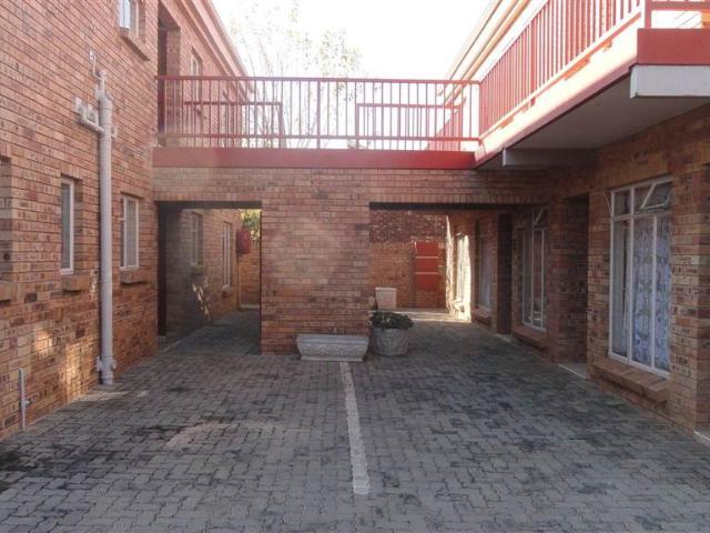Apartment for sale in Dr Kenneth Kaunda, North West