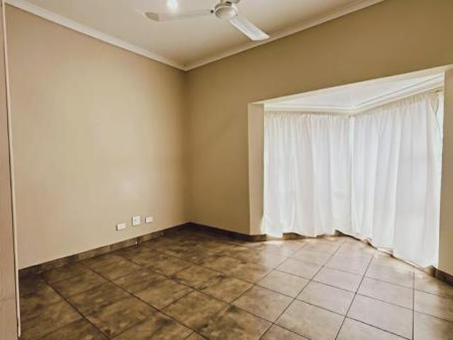 Apartment for sale in Potchefstroom, Tlokwe Local Municipality