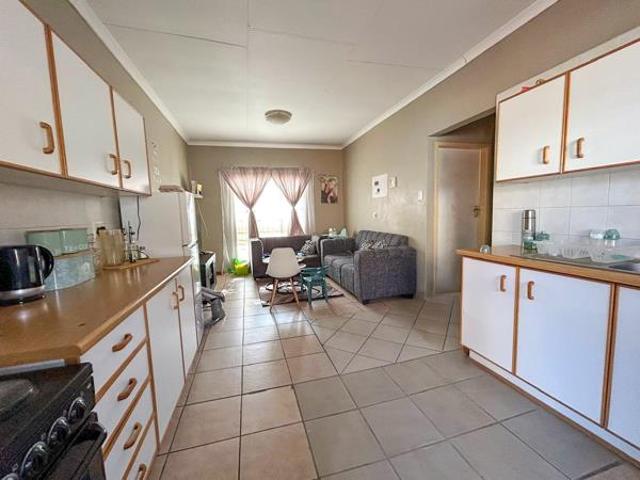 Apartment for sale in Dr Kenneth Kaunda, North West