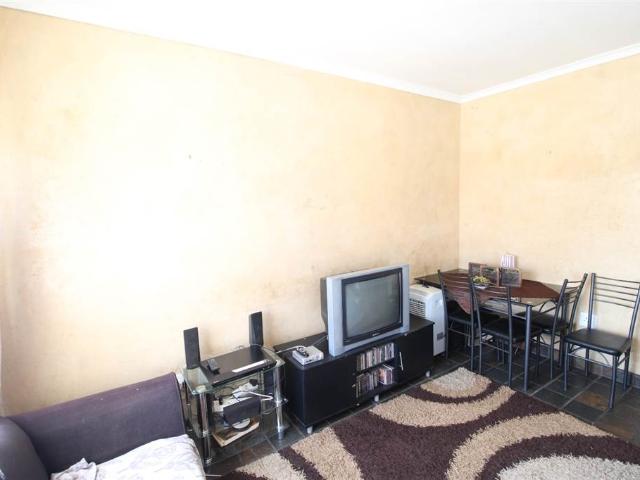 Apartment for sale in Dr Kenneth Kaunda, North West