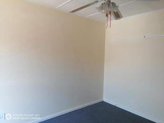 Apartment for rent in Seaview, Kwazulu-natal
