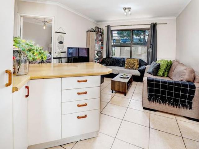 Apartment for sale in Cape Town, Western Cape