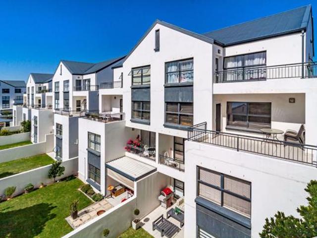 Apartment for sale in Cape Town, Western Cape