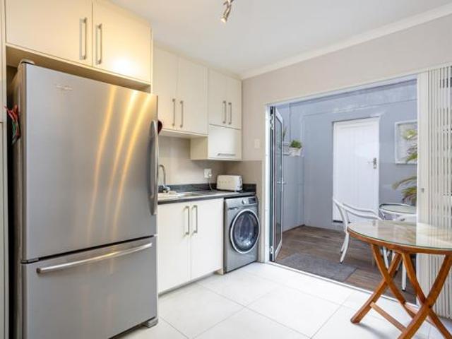 Apartment for sale in Cape Town, Western Cape