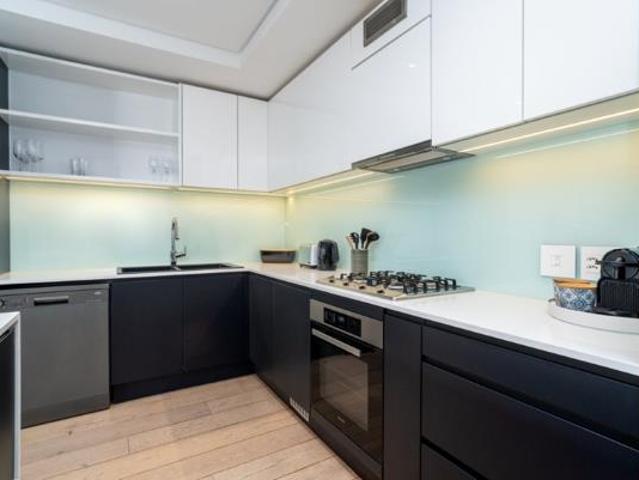 Apartment for sale in Cape Town, Western Cape