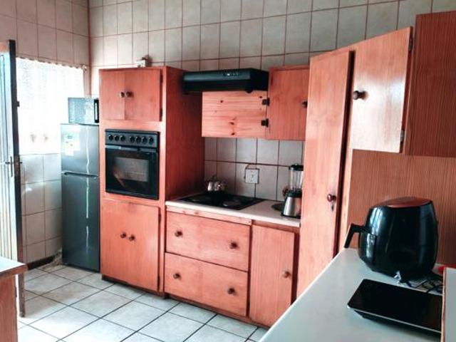 Apartment for sale in Dr Kenneth Kaunda, North West