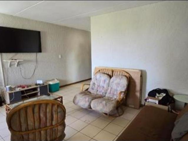 Apartment for sale in Oranjeville, Free State