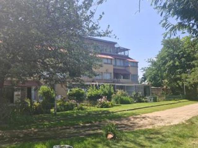 Apartment for sale in Oranjeville, Free State