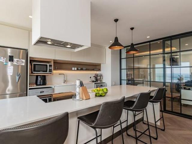 Apartment for sale in Cape Town, Western Cape