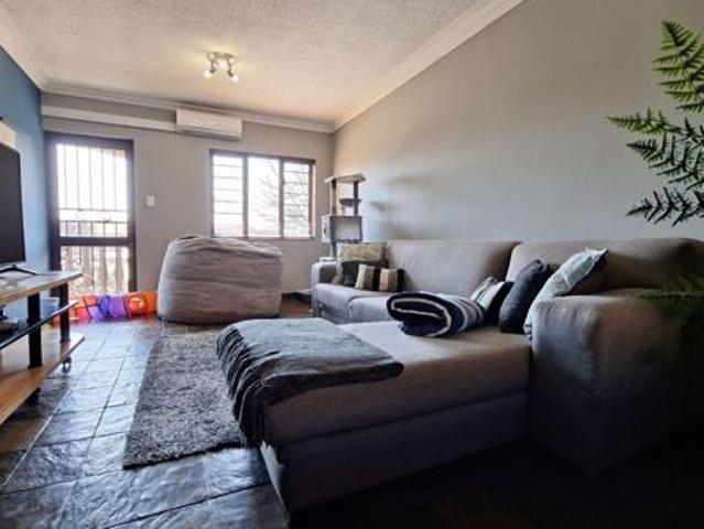 Apartment for sale in Dr Kenneth Kaunda, North West
