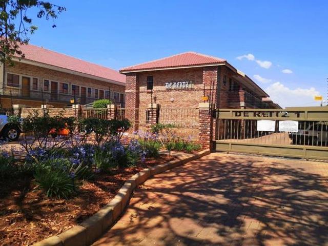 Apartment for sale in Potchefstroom, Tlokwe Local Municipality