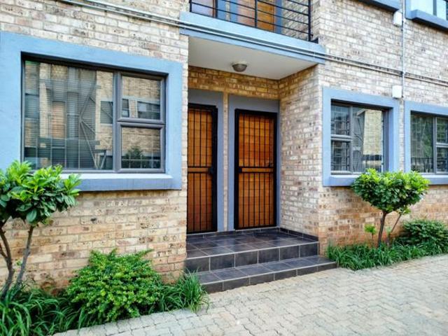 Apartment for sale in Dr Kenneth Kaunda, North West