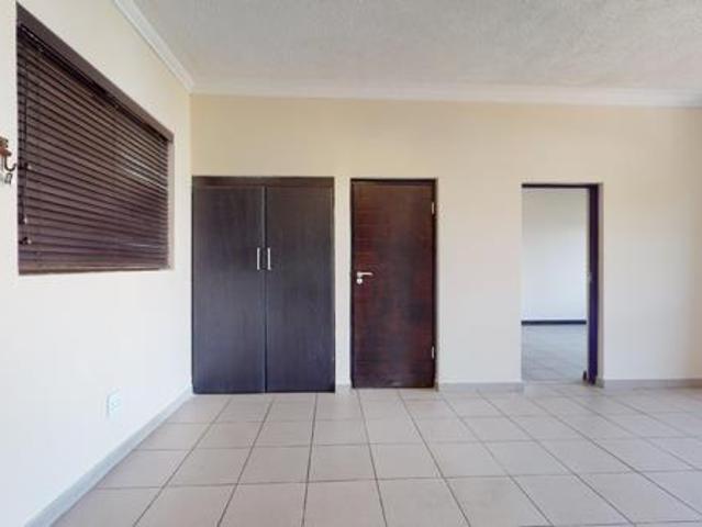 Apartment for sale in Potchefstroom, Tlokwe Local Municipality