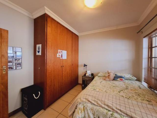 Apartment for sale in Potchefstroom, Tlokwe Local Municipality