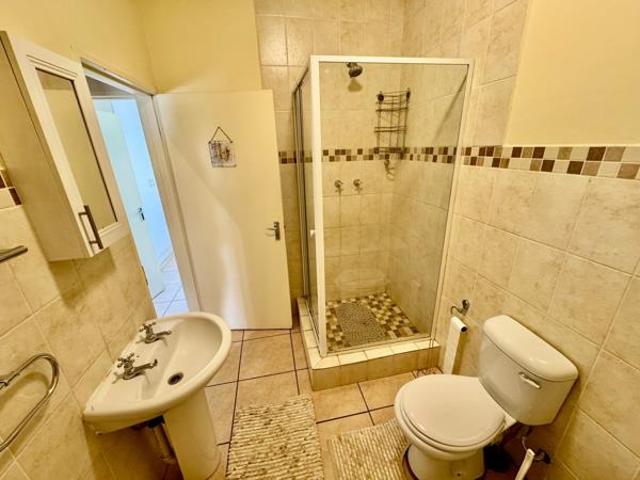 Apartment for sale in Dr Kenneth Kaunda, North West