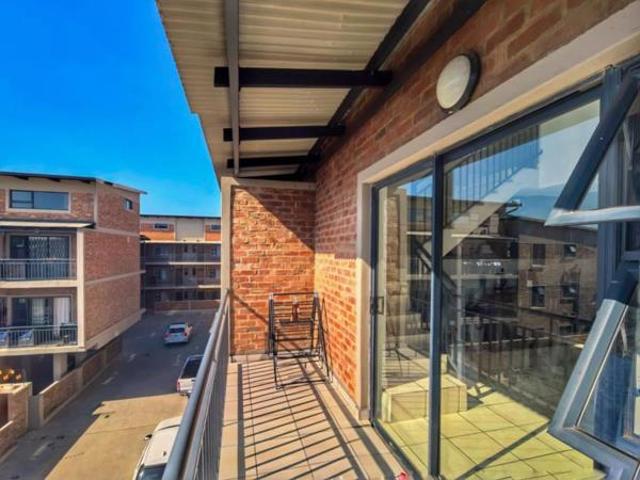 Apartment for sale in Dr Kenneth Kaunda, North West