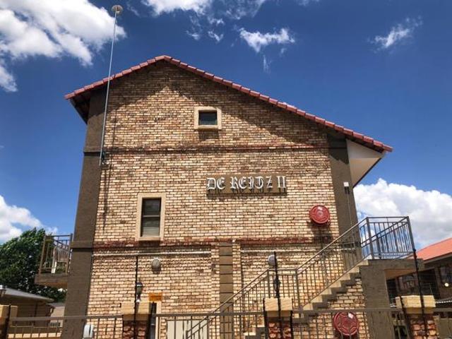 Apartment for sale in Dr Kenneth Kaunda, North West