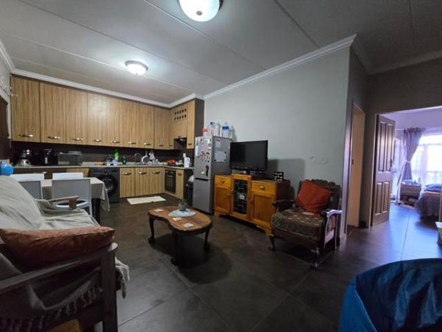 Apartment for sale in Dr Kenneth Kaunda, North West