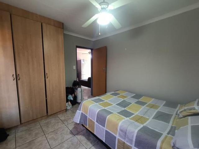 Apartment for sale in Dr Kenneth Kaunda, North West