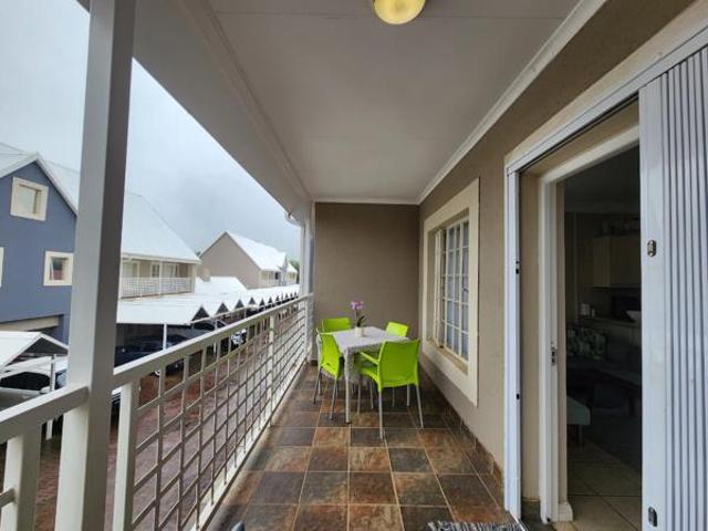 Apartment for sale in Dr Kenneth Kaunda, North West