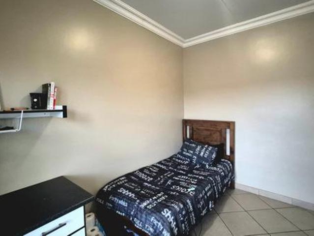 Apartment for sale in Potchefstroom, Tlokwe Local Municipality