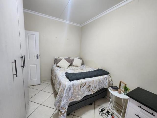 Apartment for sale in Dr Kenneth Kaunda, North West