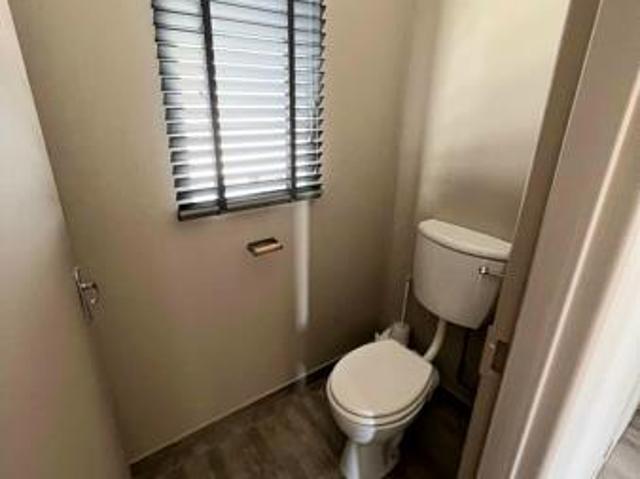 Apartment for sale in Dr Kenneth Kaunda, North West
