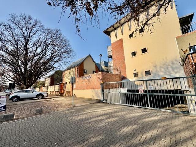 Apartment for sale in Dr Kenneth Kaunda, North West
