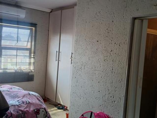 Apartment for sale in Dr Kenneth Kaunda, North West