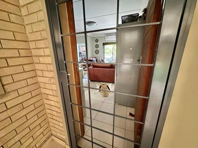 Apartment for sale in Potchefstroom, Tlokwe Local Municipality
